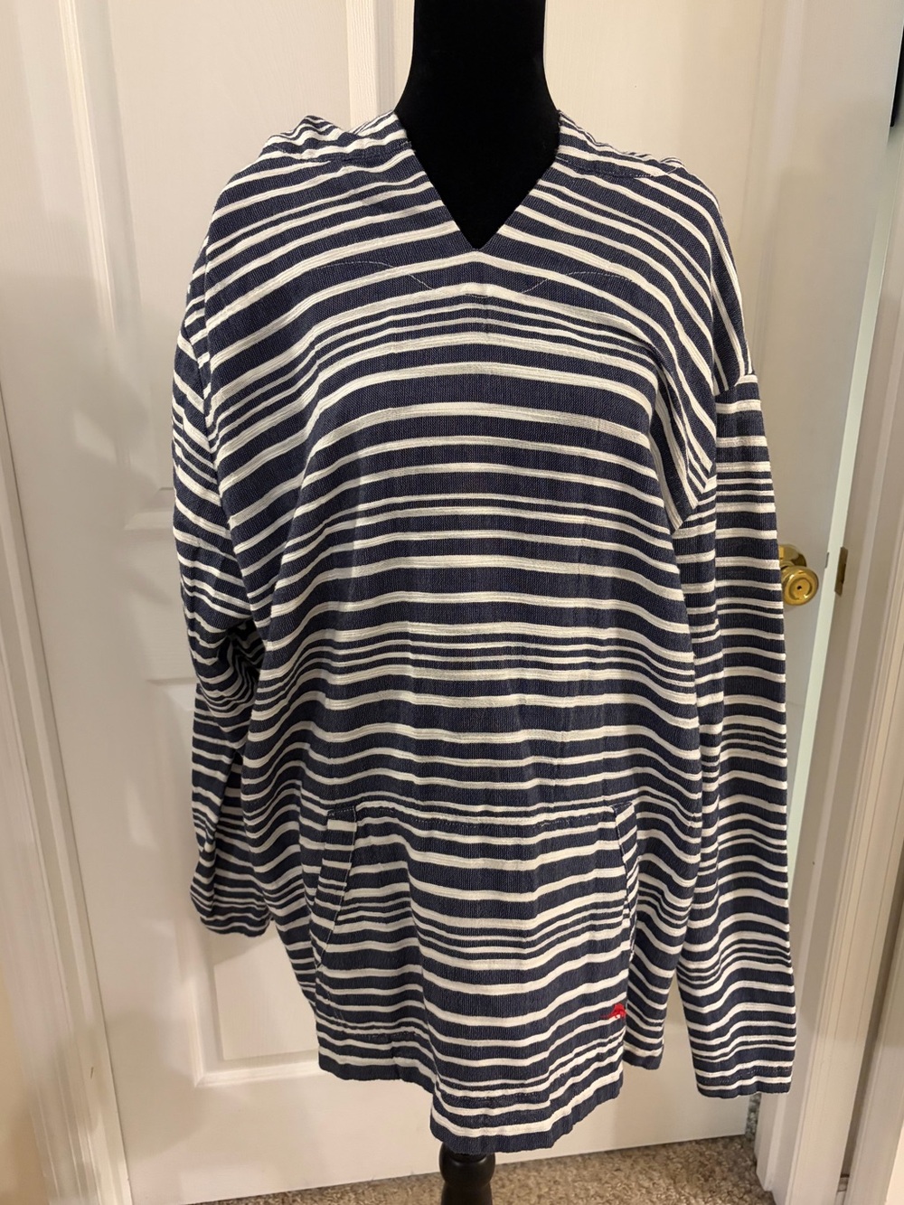 Tommy Bahama striped pullover beach hoodie blue white kangaroo pocket red marlin